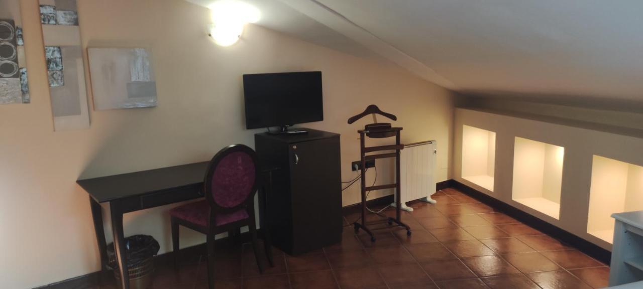 La Posada De La Magistral Alcalá de Henares Buitenkant foto