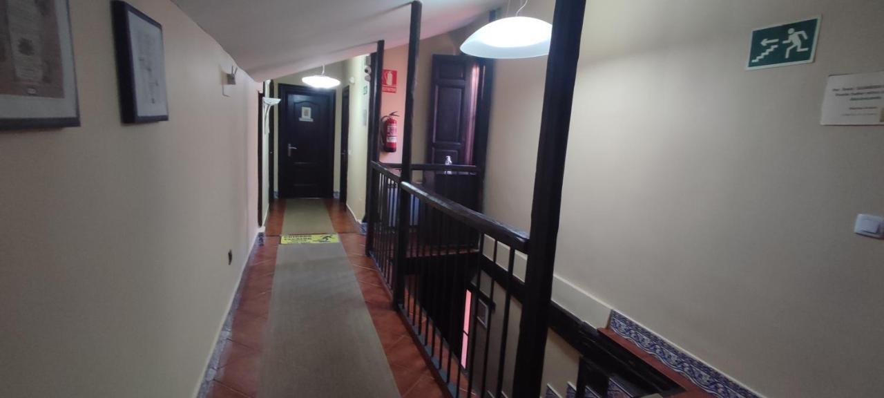 La Posada De La Magistral Alcalá de Henares Buitenkant foto