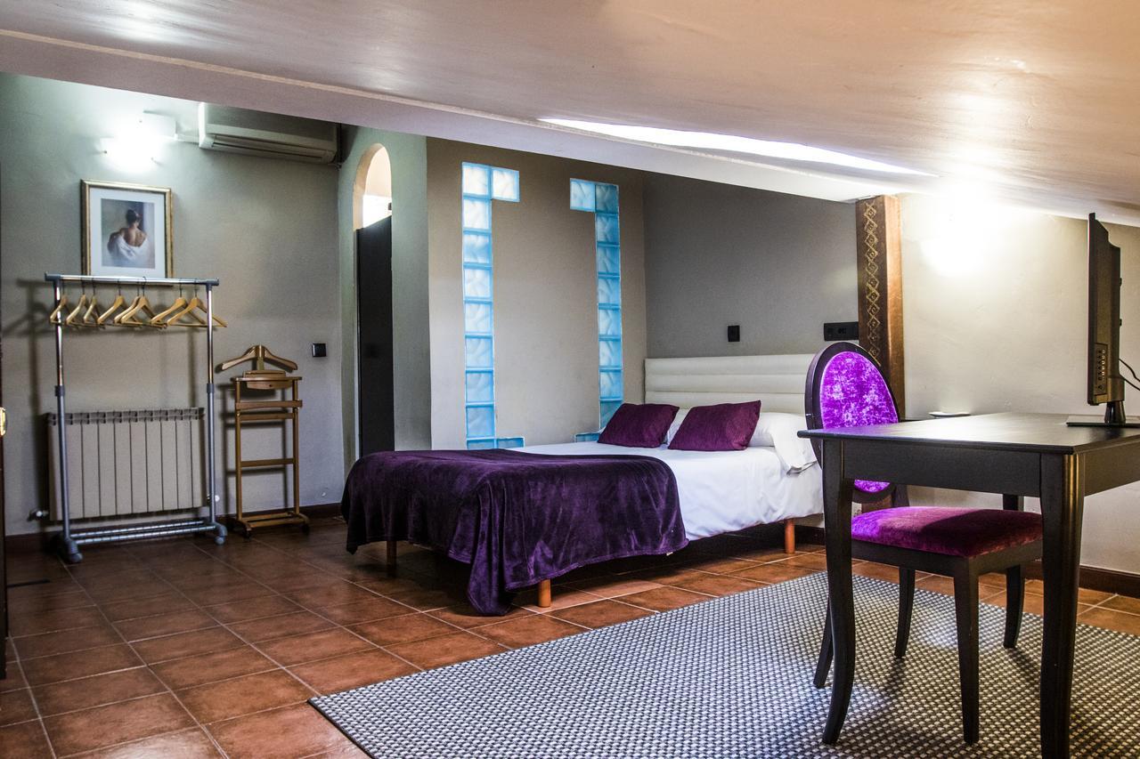 La Posada De La Magistral Alcalá de Henares Buitenkant foto