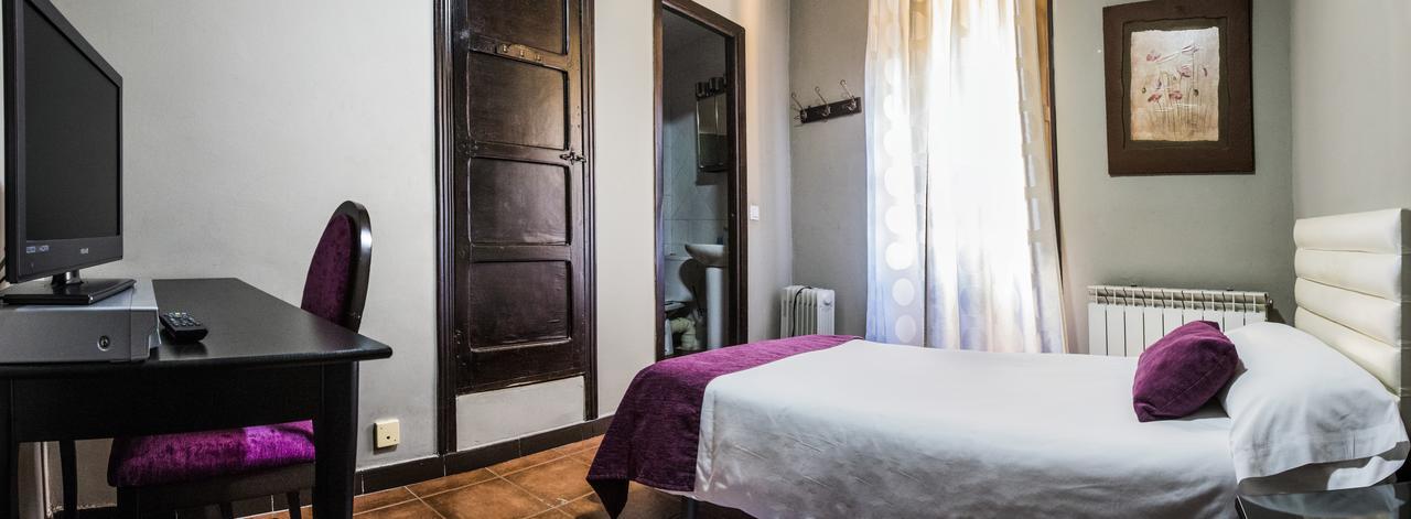 La Posada De La Magistral Alcalá de Henares Buitenkant foto